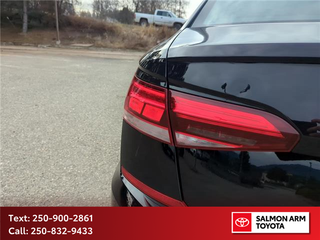 2022 Volkswagen Passat 2.0T LIMITED EDITION (Stk: S02383P) in Salmon Arm - Image 11 of 25