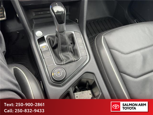 2022 Volkswagen Tiguan Highline R-Line (Stk: S98232P) in Salmon Arm - Image 17 of 24