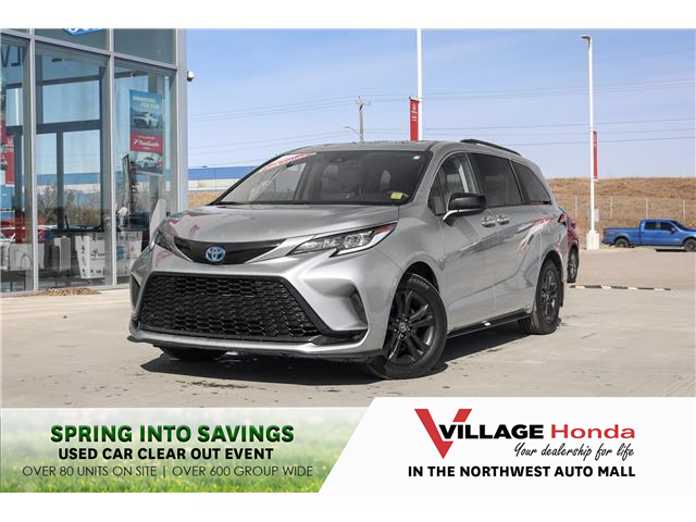 2024 Toyota Sienna XSE 7-Passenger (Stk: VR0537A) in Calgary - Image 1 of 33