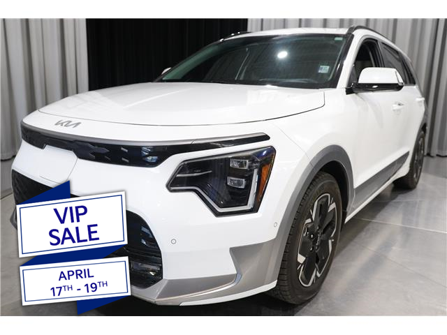 2023 Kia Niro EV Limited w/Snow White Pearl & Grey Exterior (Stk: 24675) in Edmonton - Image 6 of 30