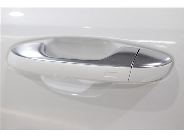 2023 Kia Niro EV Limited w/Snow White Pearl & Grey Exterior (Stk: 24675) in Edmonton - Image 8 of 31