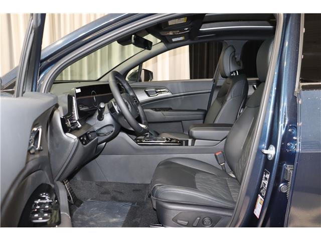 2023 Kia Sportage X-Line Limited w/Black Interior (Stk: 24934) in Edmonton - Image 10 of 28