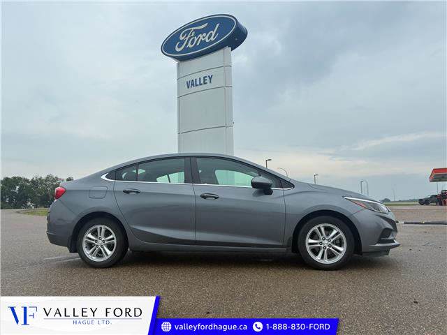 2018 Chevrolet Cruze LT Auto (Stk: U40502) in Hague - Image 1 of 14