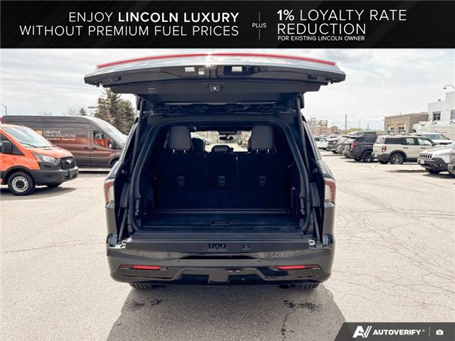 2025 Lincoln Navigator Reserve (Stk: OFLD5N016) in Oakville - Image 11 of 28