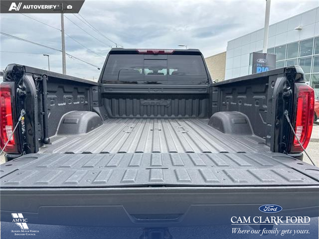 2023 GMC Sierra 3500HD AT4 (Stk: P7061) in Olds - Image 12 of 25