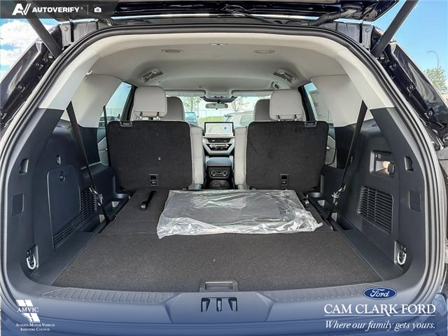 2026 Ford Explorer Active (Stk: 26AS9569) in Airdrie - Image 12 of 25