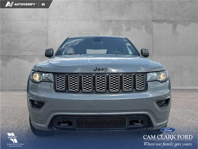 2020 Jeep Grand Cherokee Laredo (Stk: P1244) in Innisfail - Image 2 of 17