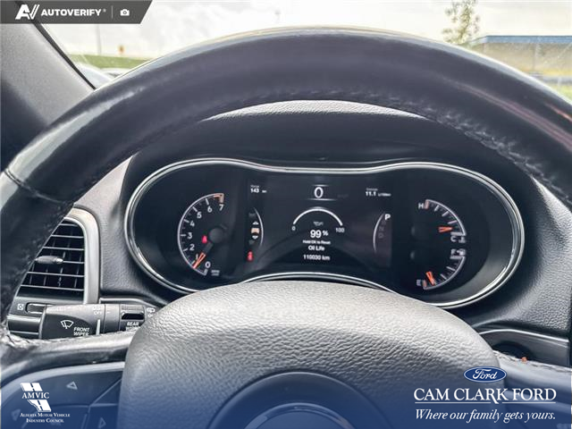 2020 Jeep Grand Cherokee Laredo (Stk: P1244) in Innisfail - Image 11 of 17