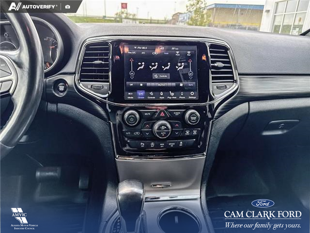 2020 Jeep Grand Cherokee Laredo (Stk: P1244) in Innisfail - Image 13 of 17