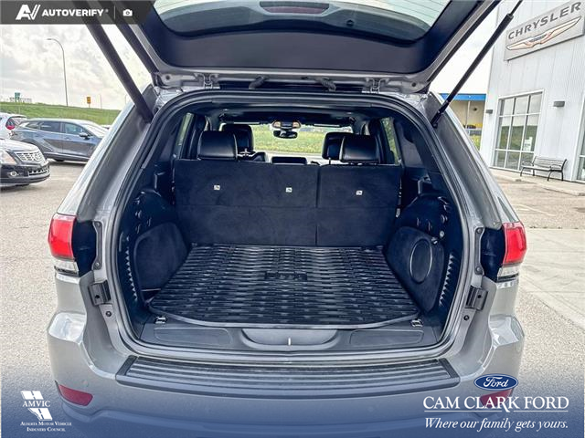 2020 Jeep Grand Cherokee Laredo (Stk: P1244) in Innisfail - Image 17 of 17