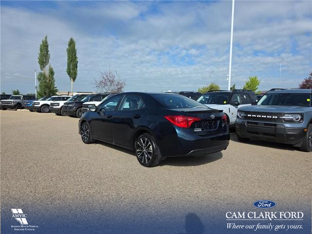 2018 Toyota Corolla SE (Stk: U38230) in Red Deer - Image 4 of 7