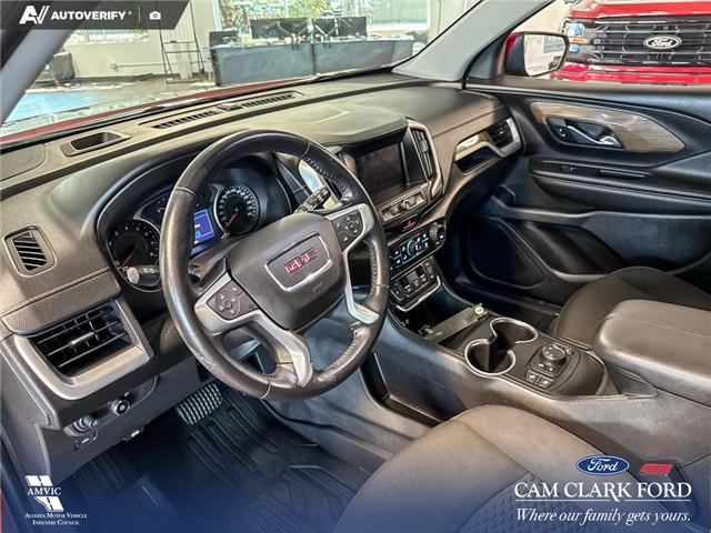 2021 GMC Terrain SLE (Stk: P15305) in Airdrie - Image 13 of 25