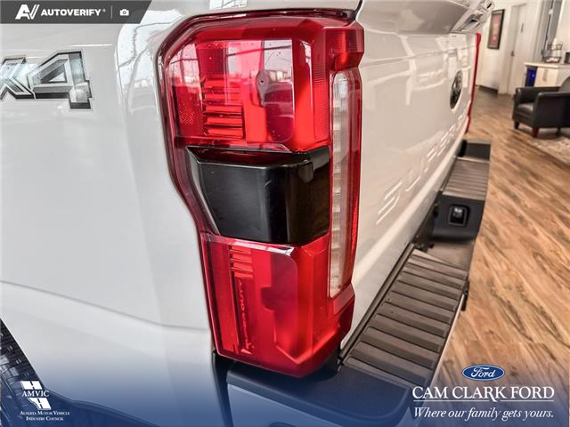 2026 Ford F-350 Lariat (Stk: P15281) in Airdrie - Image 11 of 24