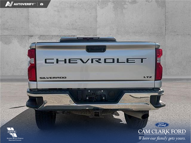 2023 Chevrolet Silverado 2500HD LTZ (Stk: P7118) in Olds - Image 5 of 24