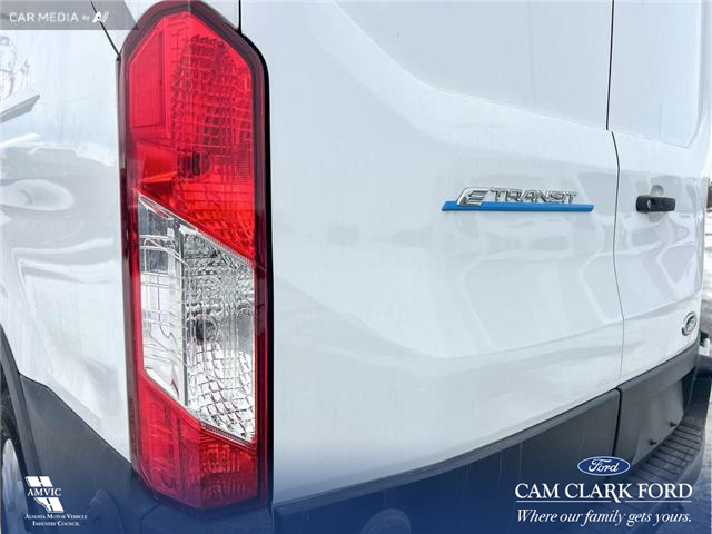 2023 Ford E-Transit-350 Cargo Base (Stk: 23AF2701) in Airdrie - Image 11 of 23