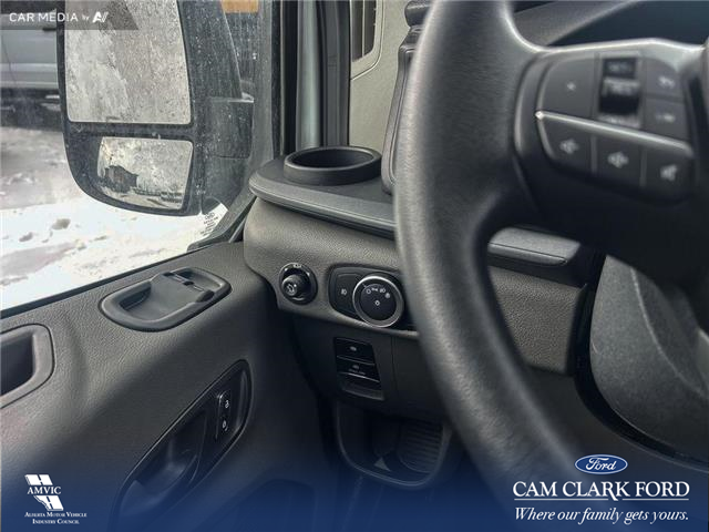 2023 Ford E-Transit-350 Cargo Base (Stk: 23AF2701) in Airdrie - Image 16 of 23