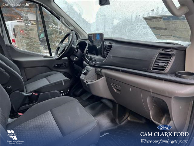 2023 Ford E-Transit-350 Cargo Base (Stk: 23CT9553) in Canmore - Image 13 of 15