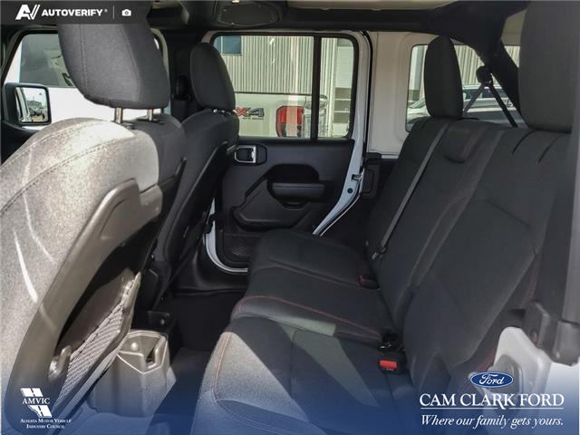2024 Jeep Wrangler Rubicon (Stk: U38037) in Red Deer - Image 22 of 24
