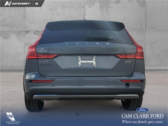 2024 Volvo V60 Cross Country B5 Plus (Stk: U38031) in Red Deer - Image 5 of 25