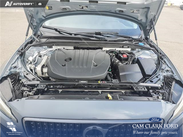 2024 Volvo V60 Cross Country B5 Plus (Stk: U38031) in Red Deer - Image 10 of 25