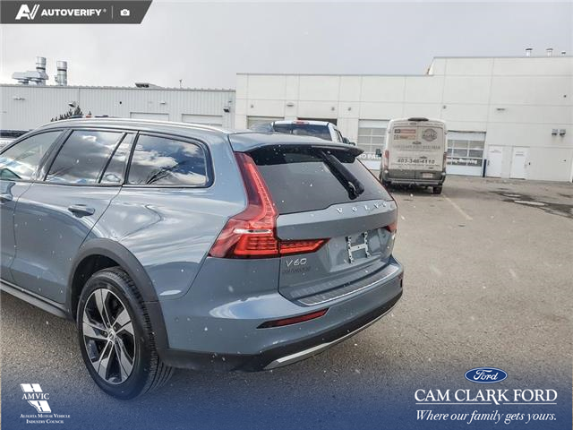 2024 Volvo V60 Cross Country B5 Plus (Stk: U38031) in Red Deer - Image 11 of 25
