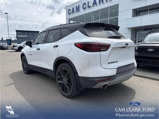 2023 Chevrolet Blazer True North (Stk: P7065) in Olds - Image 4 of 5