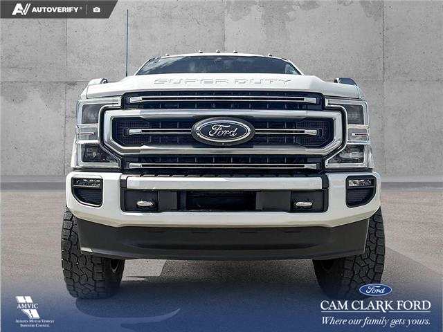 2022 Ford F-350 Platinum (Stk: P7048) in Olds - Image 2 of 25