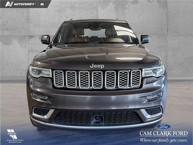 2019 Jeep Grand Cherokee Summit (Stk: P15178) in Airdrie - Image 2 of 25