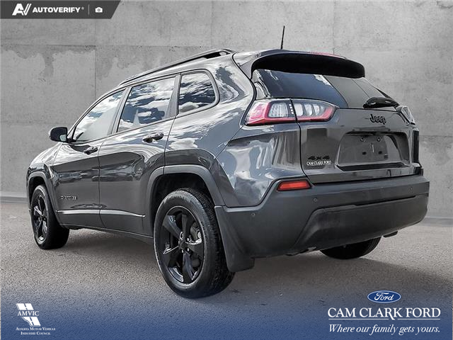 2023 Jeep Cherokee Altitude (Stk: U38152) in Red Deer - Image 4 of 25