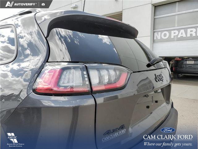 2023 Jeep Cherokee Altitude (Stk: U38152) in Red Deer - Image 11 of 25