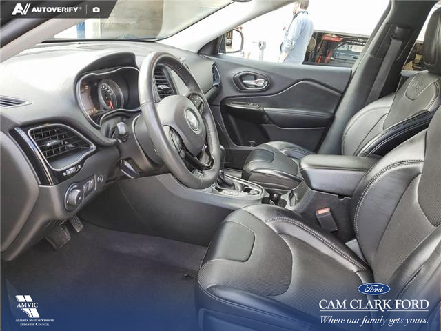 2023 Jeep Cherokee Altitude (Stk: U38152) in Red Deer - Image 13 of 25