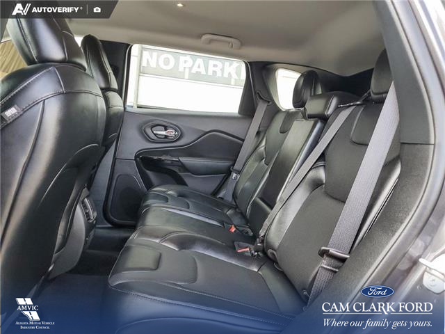2023 Jeep Cherokee Altitude (Stk: U38152) in Red Deer - Image 23 of 25