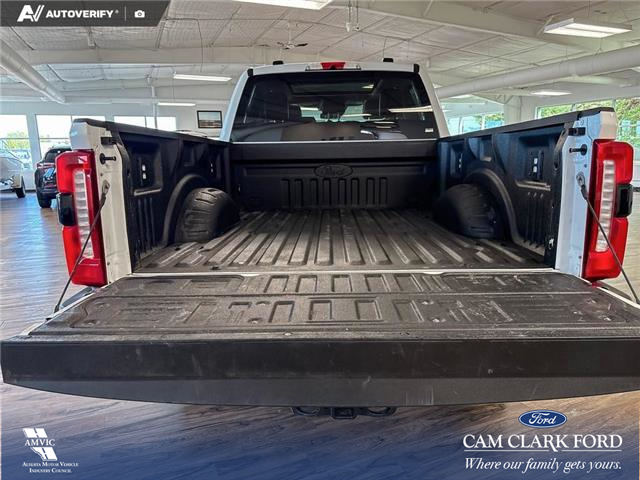 2026 Ford F-350 Lariat (Stk: P15281) in Airdrie - Image 12 of 25