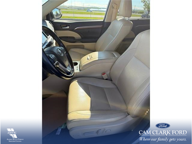 2018 Toyota Highlander Limited (Stk: P15308) in Airdrie - Image 4 of 6