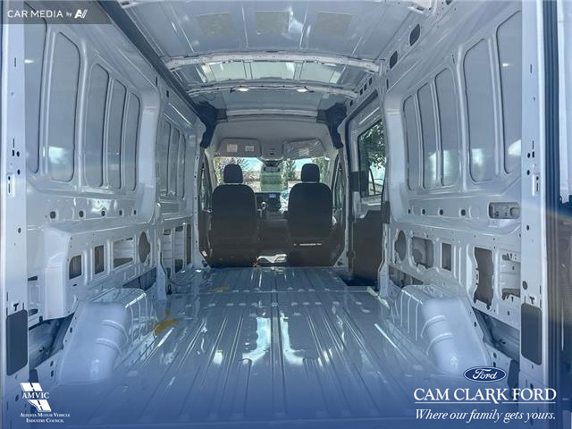 2025 Ford Transit-250 Cargo Base (Stk: 25T8236) in Olds - Image 12 of 25