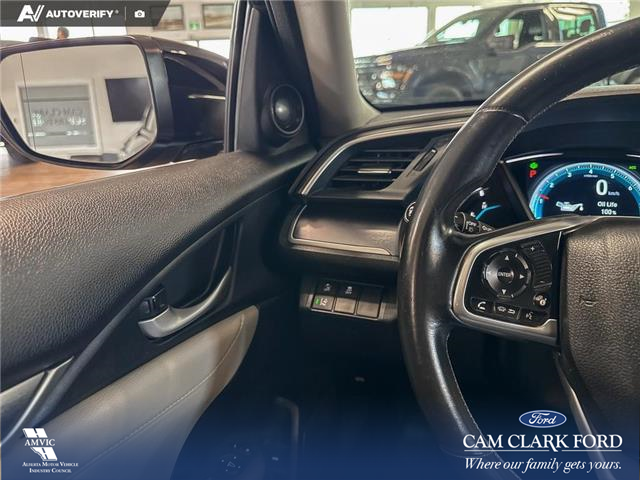 2016 Honda Civic Touring (Stk: P15143) in Airdrie - Image 17 of 25