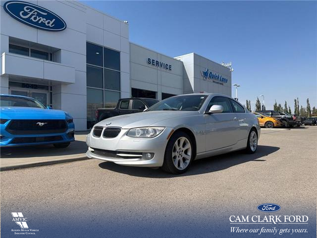 2011 BMW 328i xDrive (Stk: P7063) in Olds - Image 1 of 5