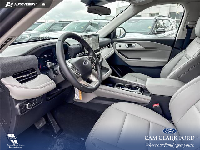2026 Ford Explorer Active (Stk: 26S4555) in Red Deer - Image 13 of 25 2026 Ford Explorer Active (Stk: 26S4555) in Red Deer - Image 13 of 25