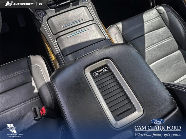 2017 GMC Yukon Denali (Stk: P1662) in Canmore - Image 18 of 27