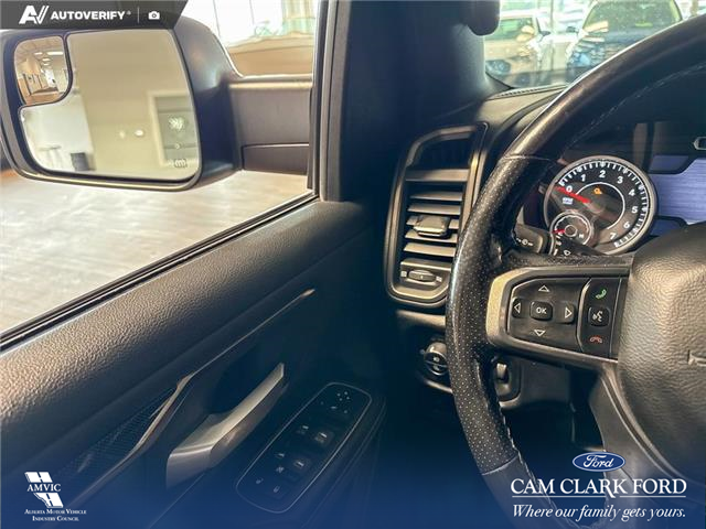 2019 RAM 1500 Sport/Rebel (Stk: P15183) in Airdrie - Image 17 of 25