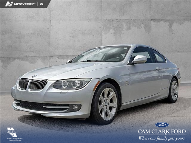 2011 BMW 328i xDrive (Stk: P7063) in Olds - Image 1 of 24
