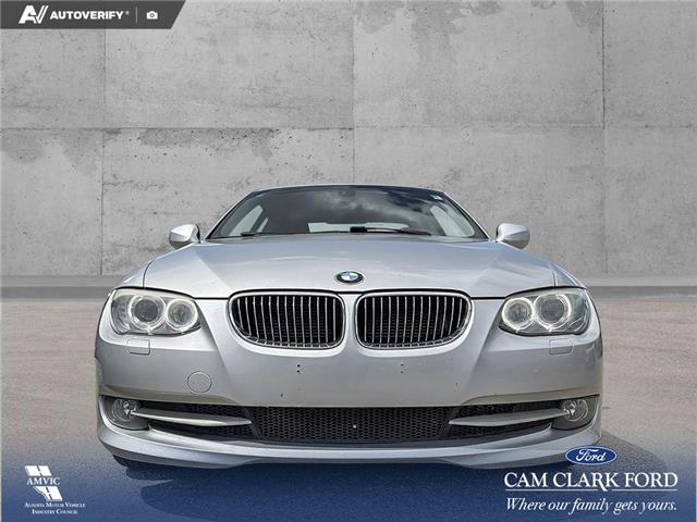 2011 BMW 328i xDrive (Stk: P7063) in Olds - Image 2 of 24 2011 BMW 328i xDrive (Stk: P7063) in Olds - Image 2 of 24