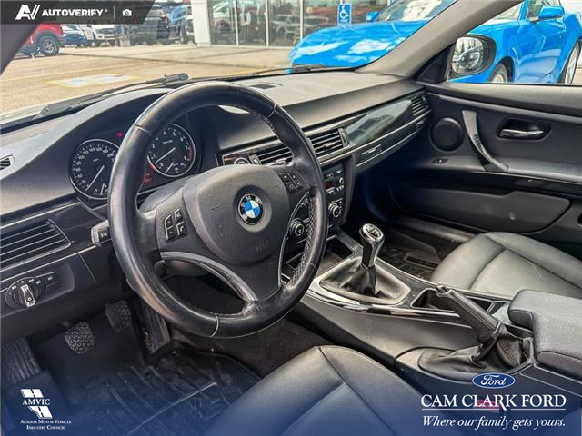 2011 BMW 328i xDrive (Stk: P7063) in Olds - Image 12 of 24 2011 BMW 328i xDrive (Stk: P7063) in Olds - Image 12 of 24