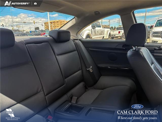 2011 BMW 328i xDrive (Stk: P7063) in Olds - Image 22 of 24 2011 BMW 328i xDrive (Stk: P7063) in Olds - Image 22 of 24