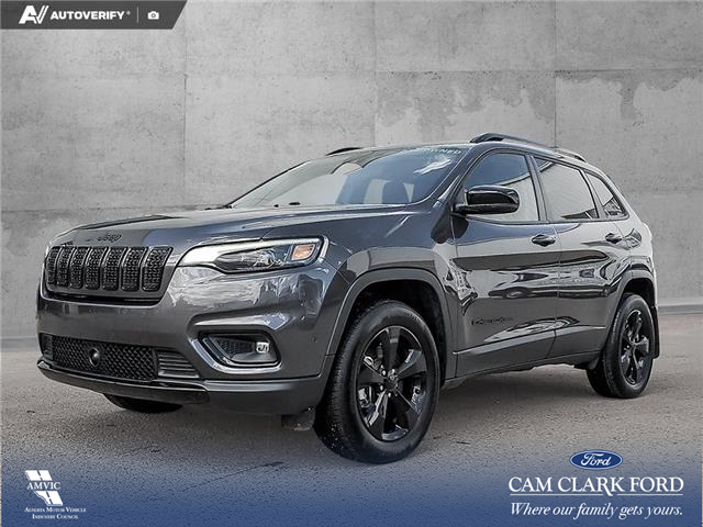 2023 Jeep Cherokee Altitude (Stk: U38152) in Red Deer - Image 1 of 25