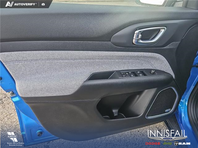 2026 Jeep Compass North (Stk: TJ002) in Innisfail - Image 7 of 24