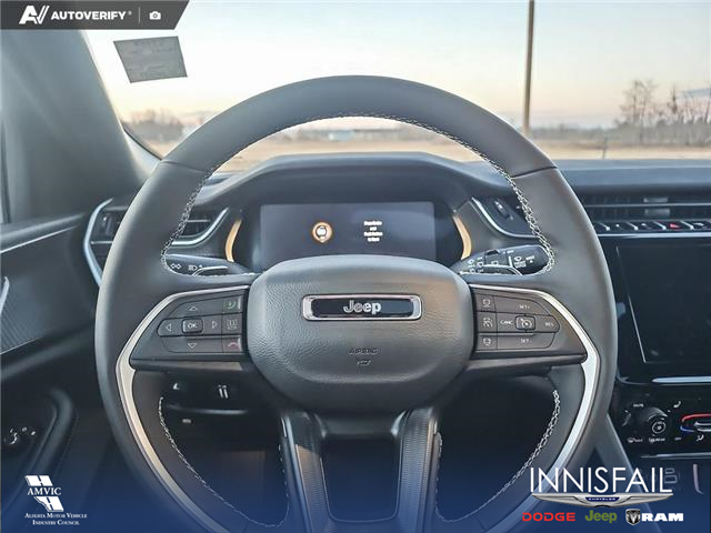 2025 Jeep Grand Cherokee Laredo (Stk: SJ058) in Innisfail - Image 11 of 24