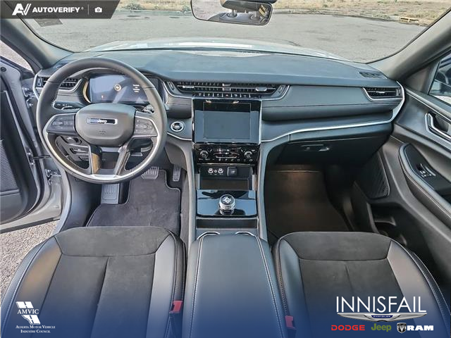 2025 Jeep Grand Cherokee Laredo (Stk: SJ058) in Innisfail - Image 17 of 24
