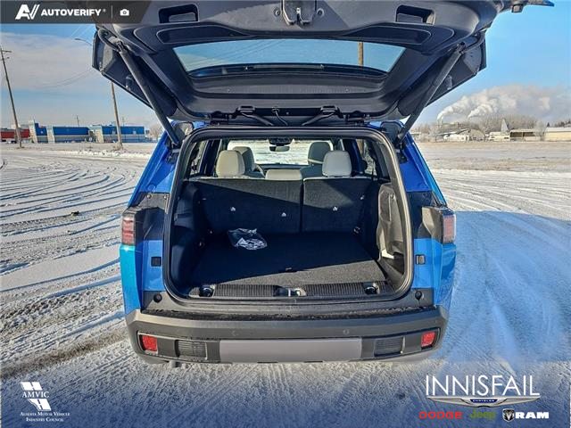 2026 Jeep Cherokee Laredo/Limited (Stk: TJ030) in Innisfail - Image 10 of 25