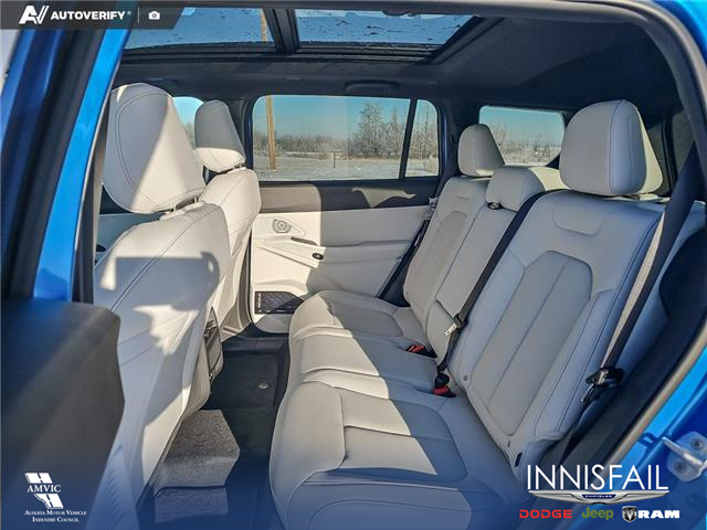2026 Jeep Cherokee Laredo/Limited (Stk: TJ030) in Innisfail - Image 16 of 25